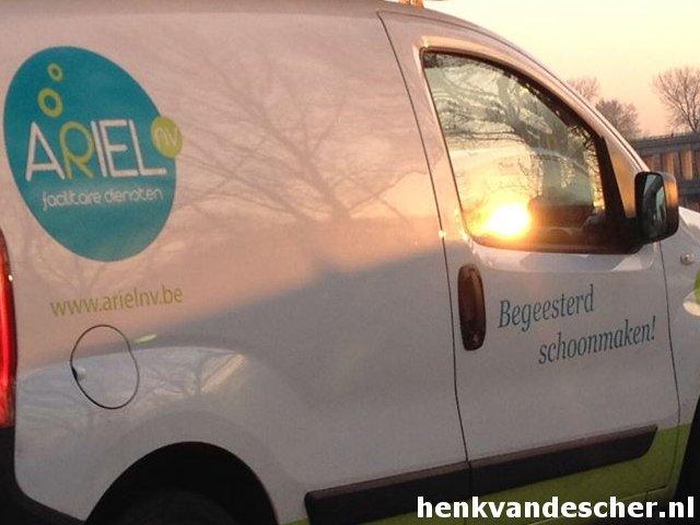 Ariel :: Begeesterd schoonmaken