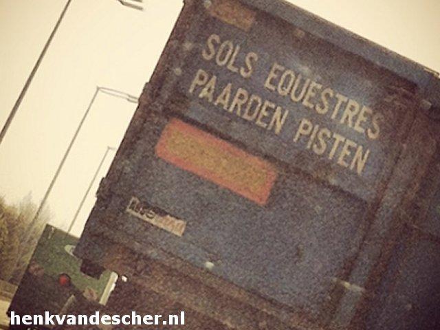 Onbekend :: Paarden Pisten