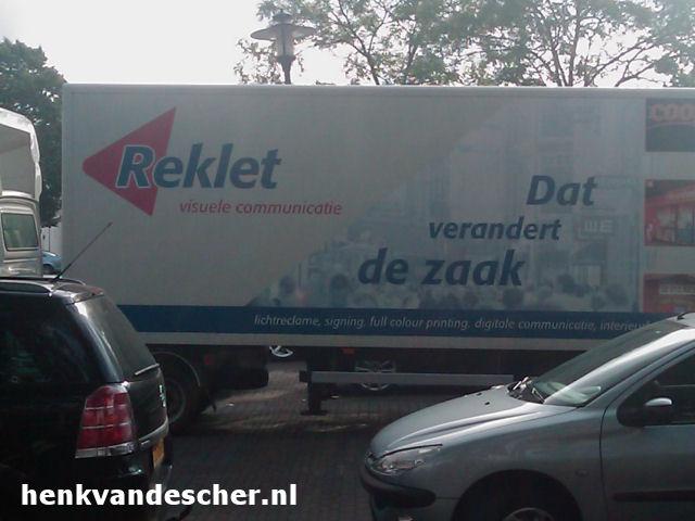 Reklet :: Dat verandert de zaak