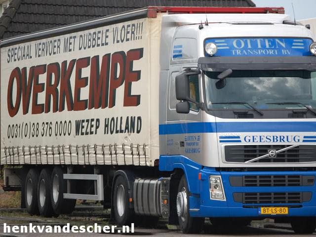 Overkempe :: Speciaal vervoer met een dubbele vloer